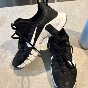 Nike Black Athletic Shoes